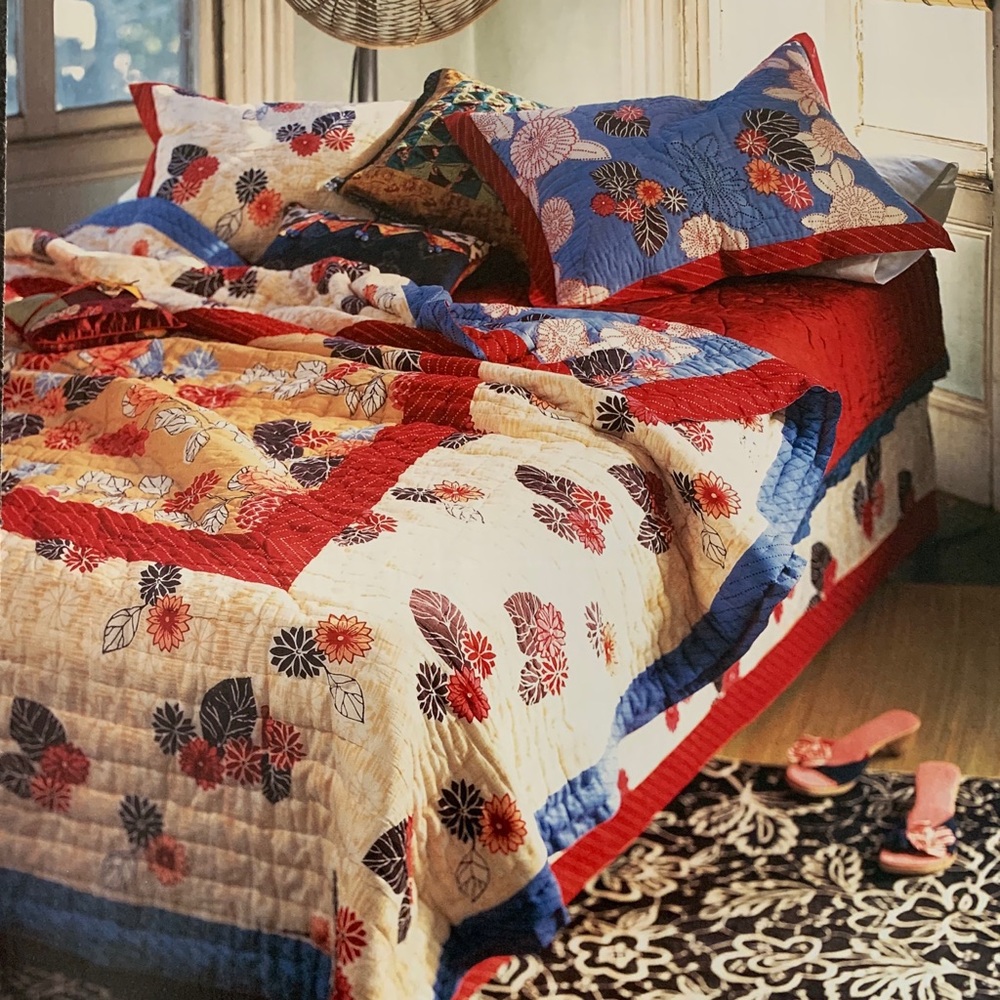 Anthropologie vintage look quilt & shams sz Queen